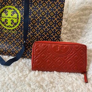 Tory Burch Fleming Zip Continental Wallet